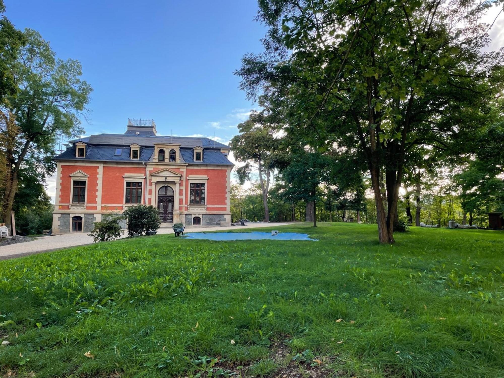* Stadtvilla Plauen * * Aussergewoehnlich * 2 Zimmerwohnung * Zentrumsnah Exterior photo